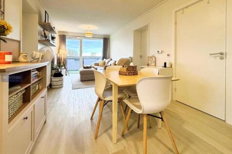 Open Plan Kitchen / Diner