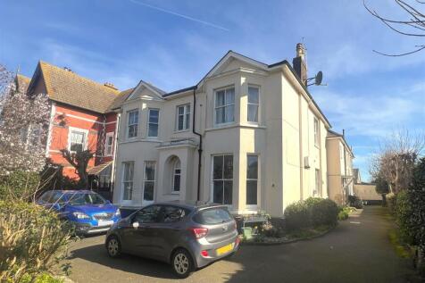 Littlehampton, BN17 - property photo