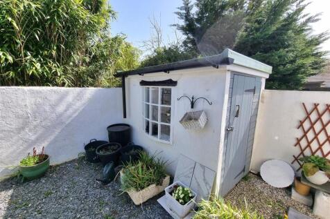 Shed.jpg