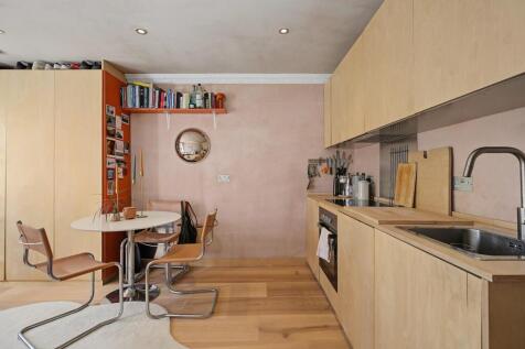 Kitchen/Reception