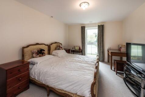 31 Thorneycroft-bed2.jpg