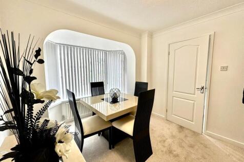 PHOTO-2025-08-28-12-57-11 2.jpg