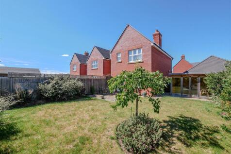 Rear Garden/Elevation