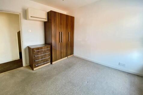 Flat 2 Bedroom