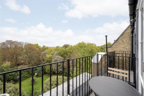 Maskells-F13 Airlie Gardens-6_Hi.jpg