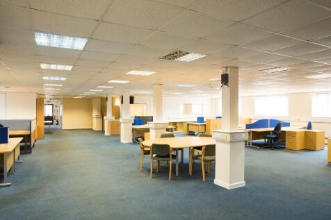 Office to rent Image 4