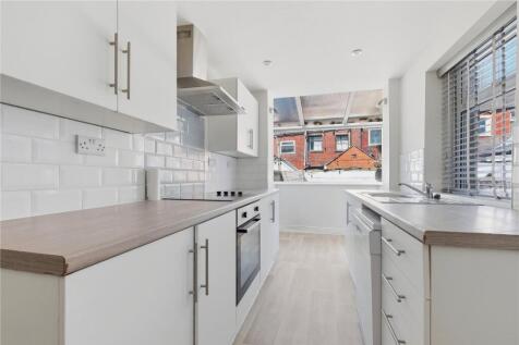 Burnley Road, Clayton-Le-Moors, Accrington, BB5 photo 5
