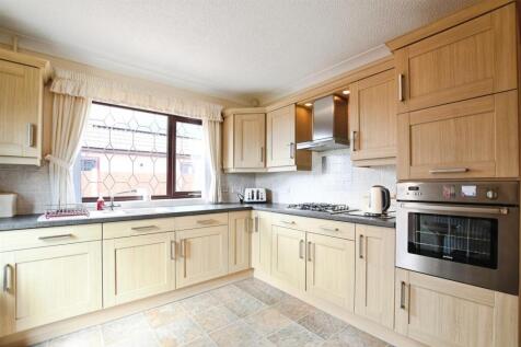 Fitted Kitchen