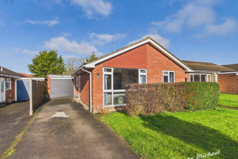 CAM03218G0-PR0902-STILL013