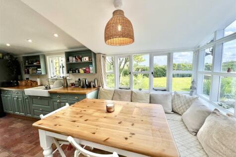 Kitchen - Dining.jpeg