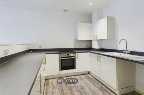 Kitchen &amp; Living area