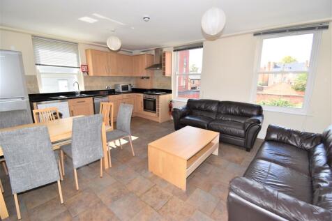 Flat 9, Clarendon House, Clarendon Square, Leamington Spa, Warwickshire photo 2