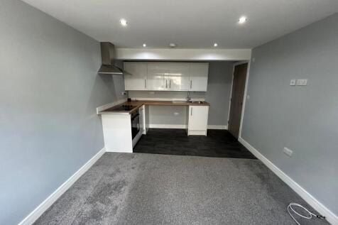 Croft Street, Birkenshaw, BD11 photo 3