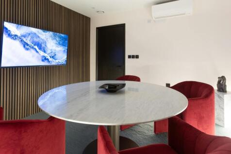 Mayfair lounge 6.jpg