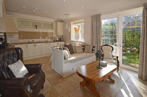 7 lounge from doo...