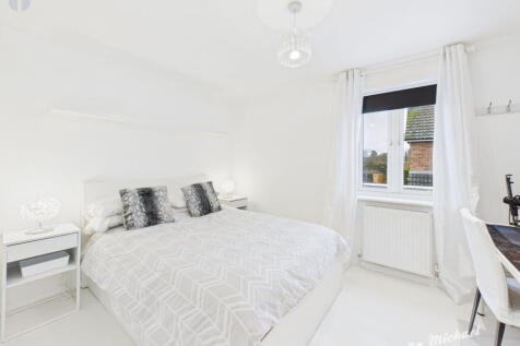 c2f440dca49743b1950610a2873dd362_80_CAM03852G0-PR0