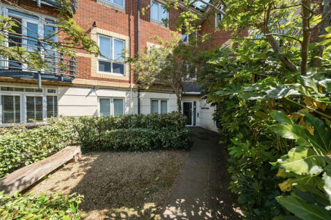 15-681e41f450b9f-...