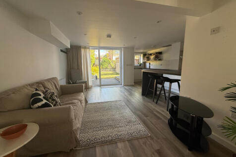 Elmes Road, Bournemout, BH9 2SY photo 4