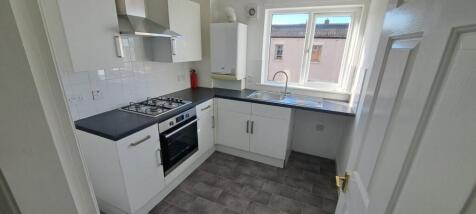 Flat , Victoria Court, a Victoria Parade, Morecambe photo 4