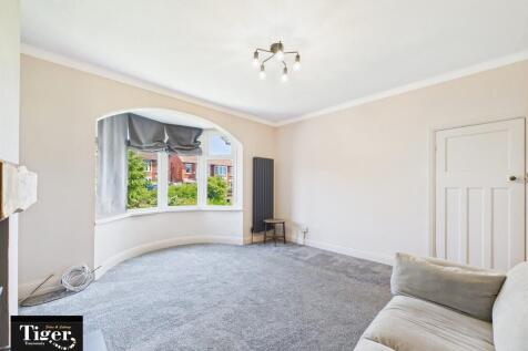 CAM02176G0-PR0586...