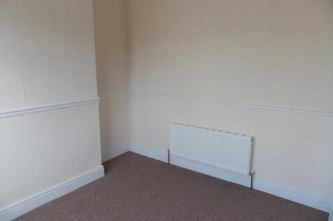 Sixhills Street, Grimsby photo 3