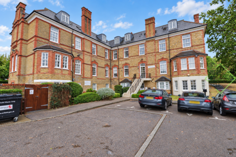 Buchanan Close N21