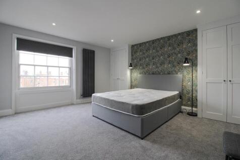 Lansdown, Cheltenham GL50 2HX photo 4