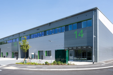 Dagenham Real snip outdoor 2.png