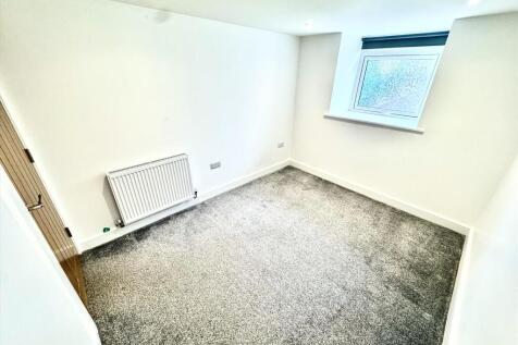 96 Watery Lane, Darwen, Lancashire photo 4