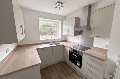 Leamington Close, Cannock, Staffordshire, WS11 photo 5