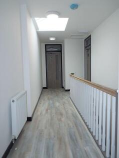 COMMUNAL LANDING 