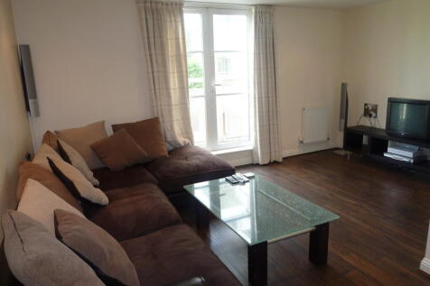 Woodford Road, Freemans Meadow photo 4