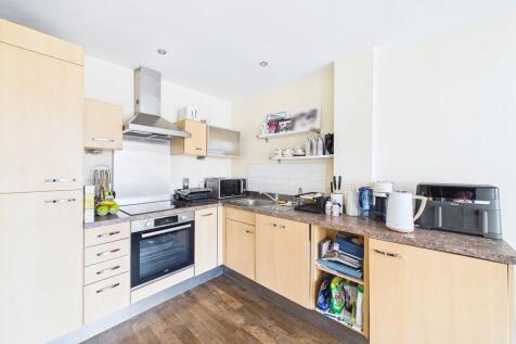 CAM03416G0-PR0135...