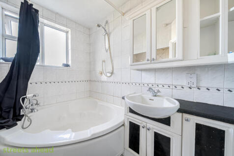 07d220b1-90f3-430...