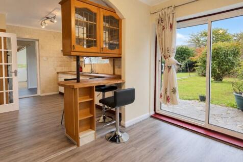 Fir Tree Road, Guildford  photo 4