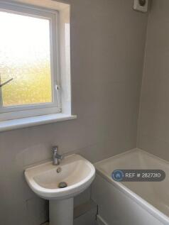 Hare St Springs, Harlow, CM19 photo 3