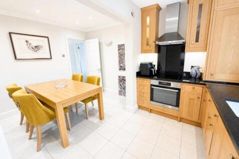 Lea Court, Great Baddow, Chelmsford photo 5