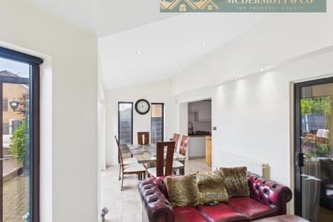 Dining Room / Lounge