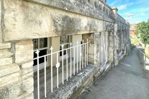 Springhill House, High Street, Swanage photo 4