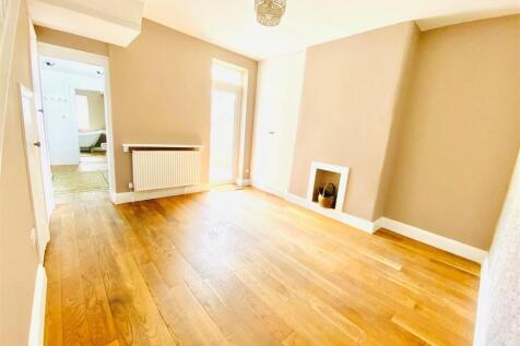 holmesdaler dining room.jpg