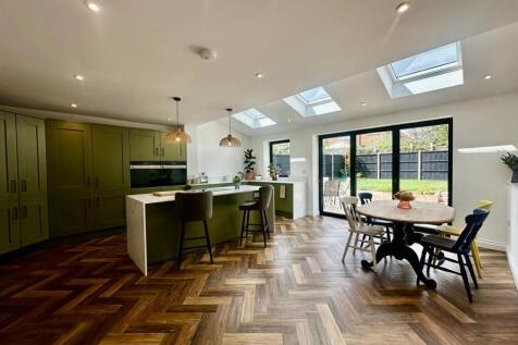 WhatsApp Image 2025-07-21 at 14.30.19_e126deca.jpg