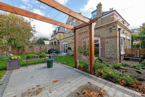 30 Montserrat Rd Rr Ext.jpg