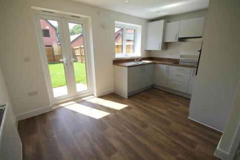 Higherside Drive, Whiston photo 4