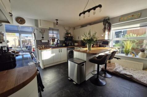 kitchen1.jpg
