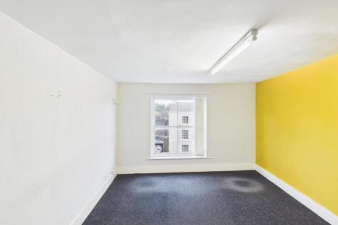 Retail Property (high street) to rent Image 7