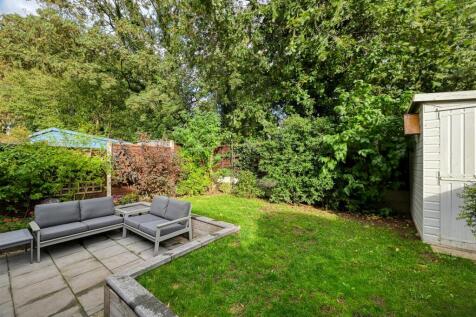 22 Cornwallis Drive-03.jpg
