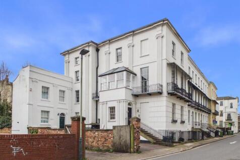 1-bed-central-cheltenham16.jpg