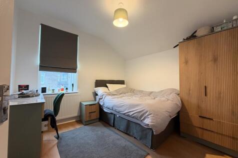 another student property from Award-winning CPS HO