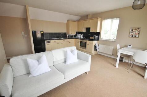 Open Plan Kitchen / Lounge