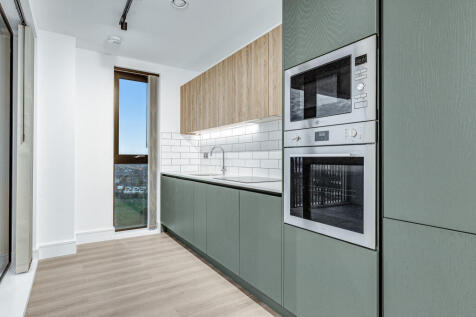 Bridgeway Heights, Scrubs Lane, Hammersmith And Fulham, London photo 3